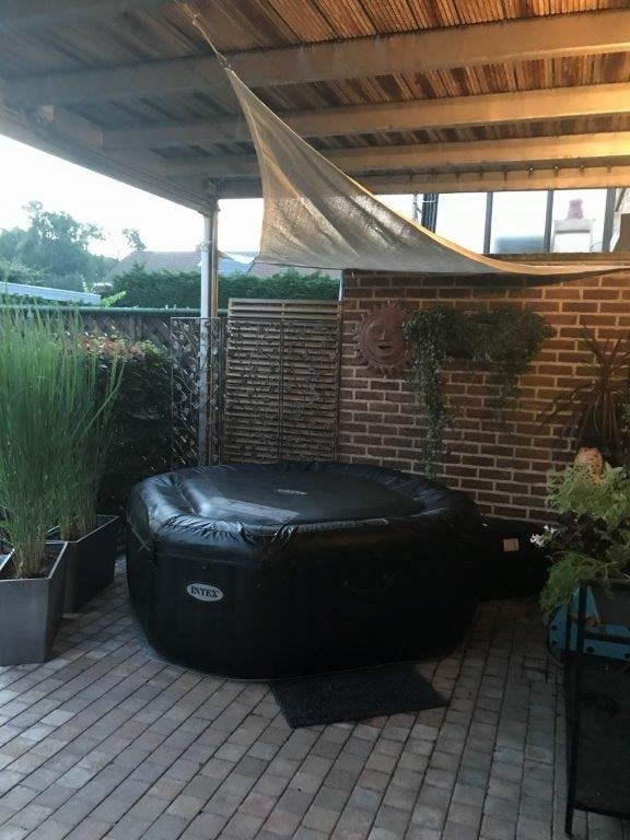 Jacuzzi, Ophalen, Gebruikt, Afdekzeil, Opblaasbaar