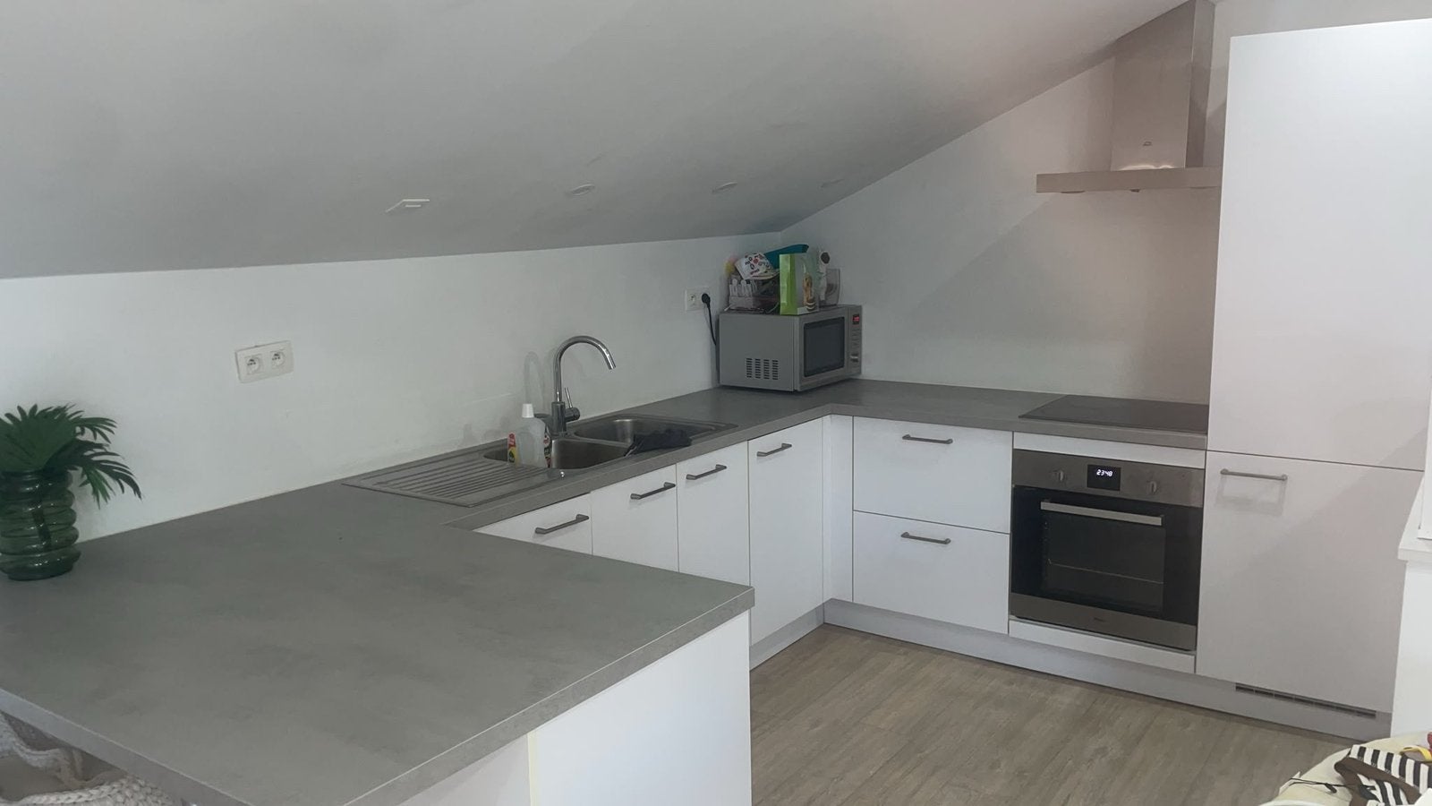Keuken met toestellen, Huis en Inrichting, Ophalen of Verzenden, Zo goed als nieuw