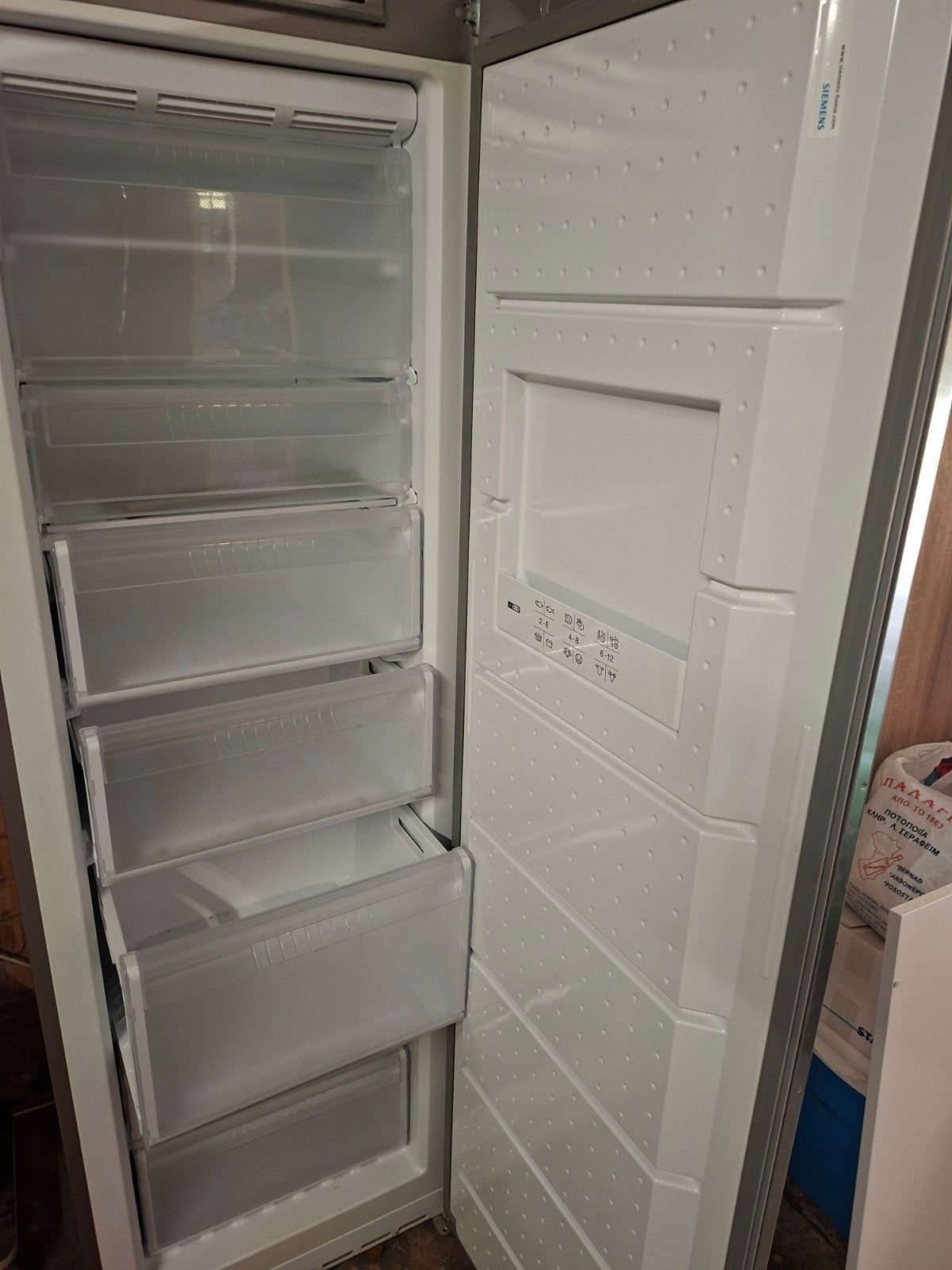 Diepvriezer Siemens, Elektronische apparatuur, 160 cm of meer, Zo goed als nieuw, Vrijstaand, Ophalen