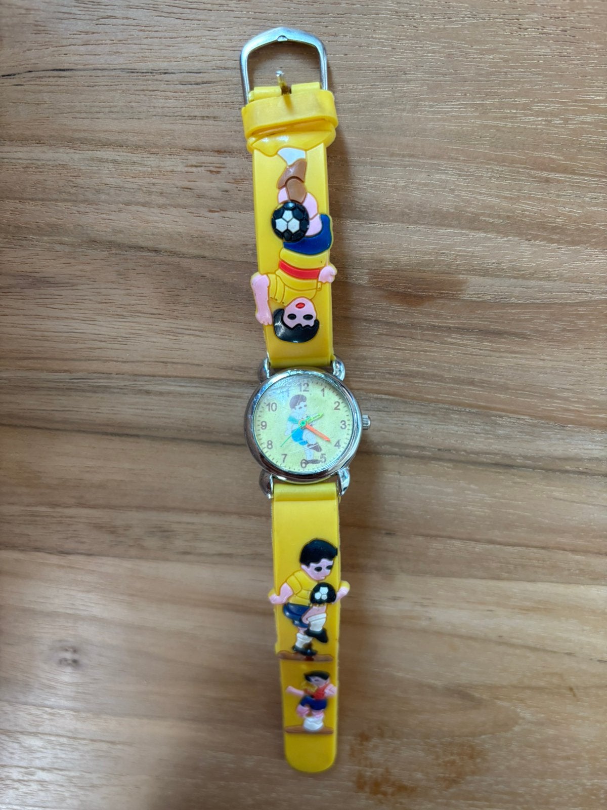 Vintage voetbal horloge, Ophalen, Zo goed als nieuw