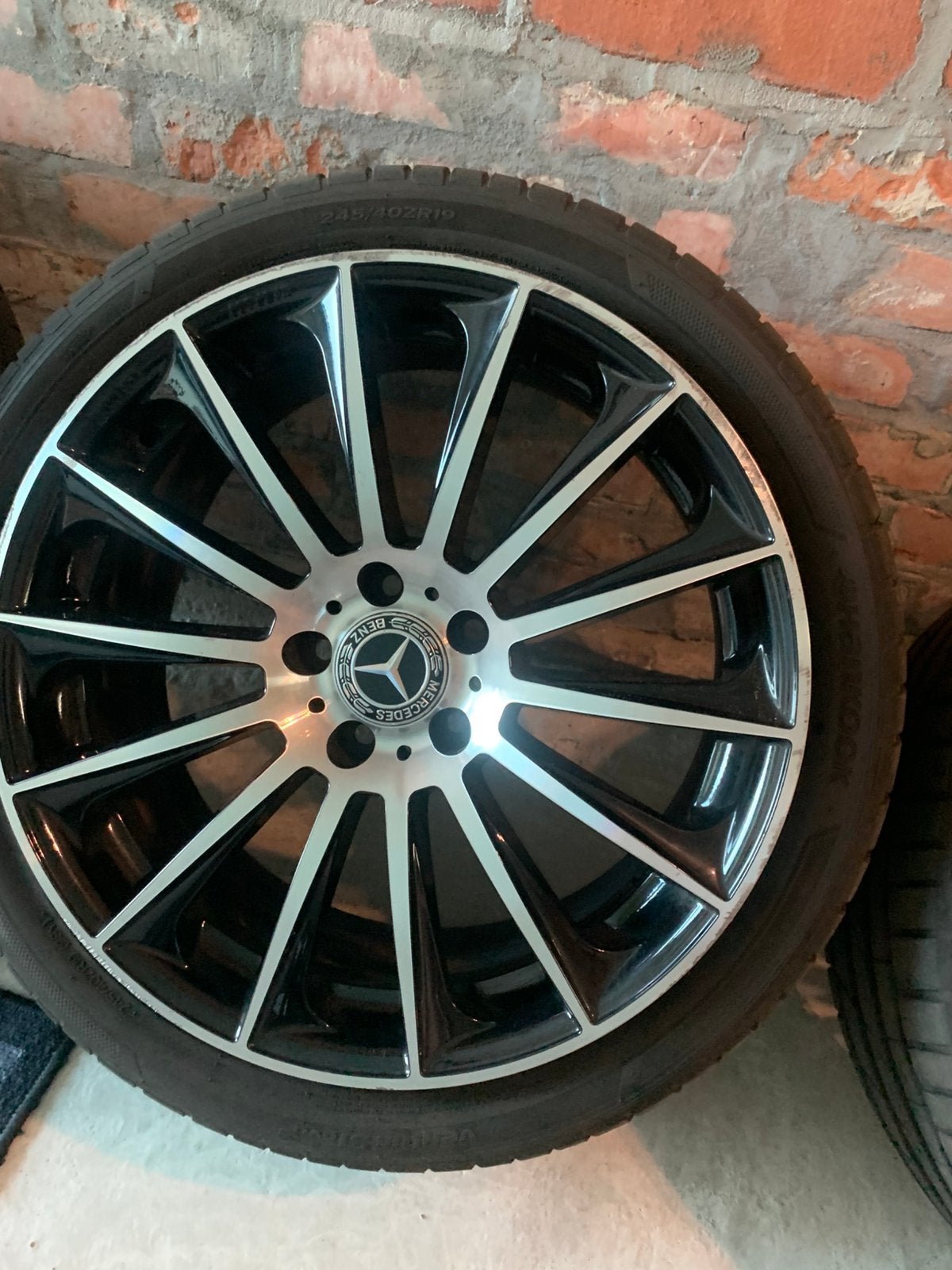 Mercedes 19 inch velgenset met zomerbanden 245 40 19, Auto-onderdelen, Banden en Velgen, Velg(en), Zomerbanden, Ophalen, 19 inch