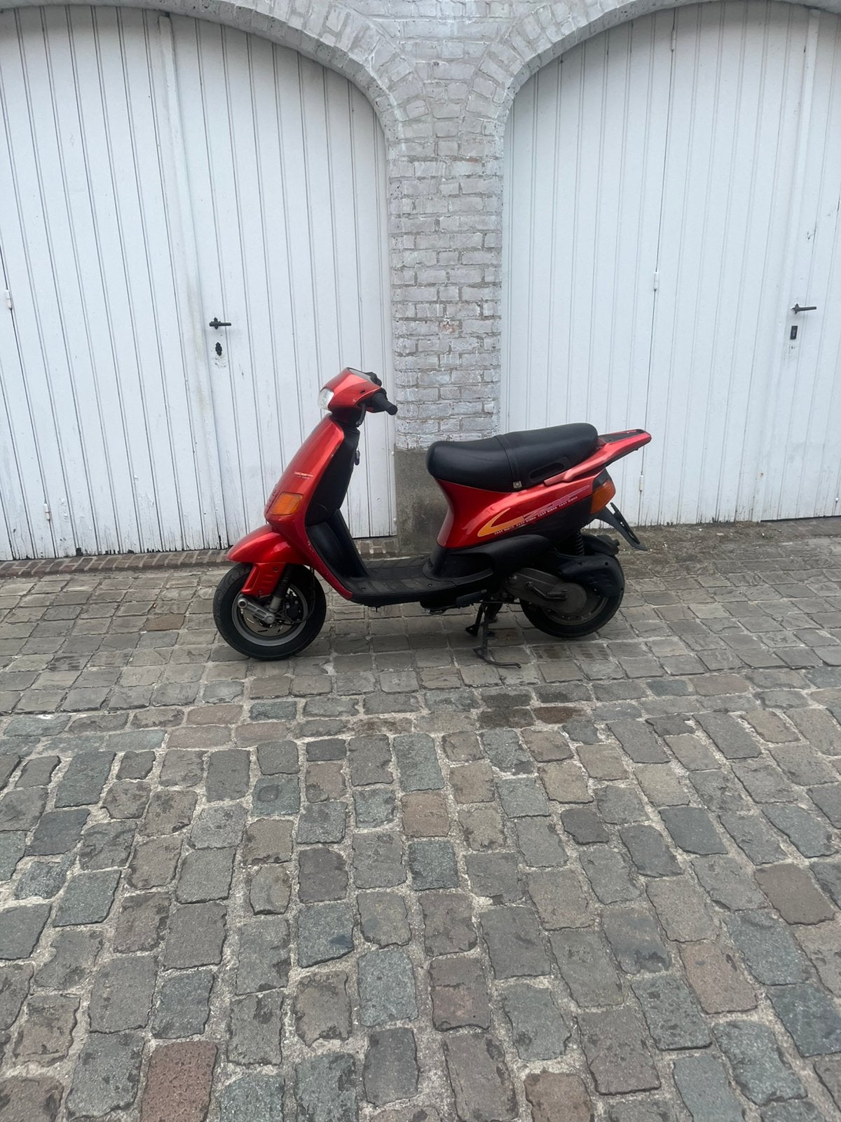 Piaggio zip fastrider B klasse, Fietsen en Brommers, Scooters | Piaggio, Ophalen, Zo goed als nieuw, Zip