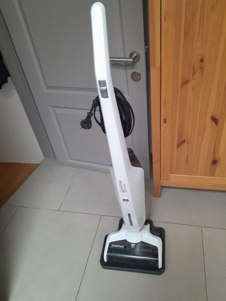 Nilfisk laveur pour sols, Electroménager, Enlèvement, Comme neuf