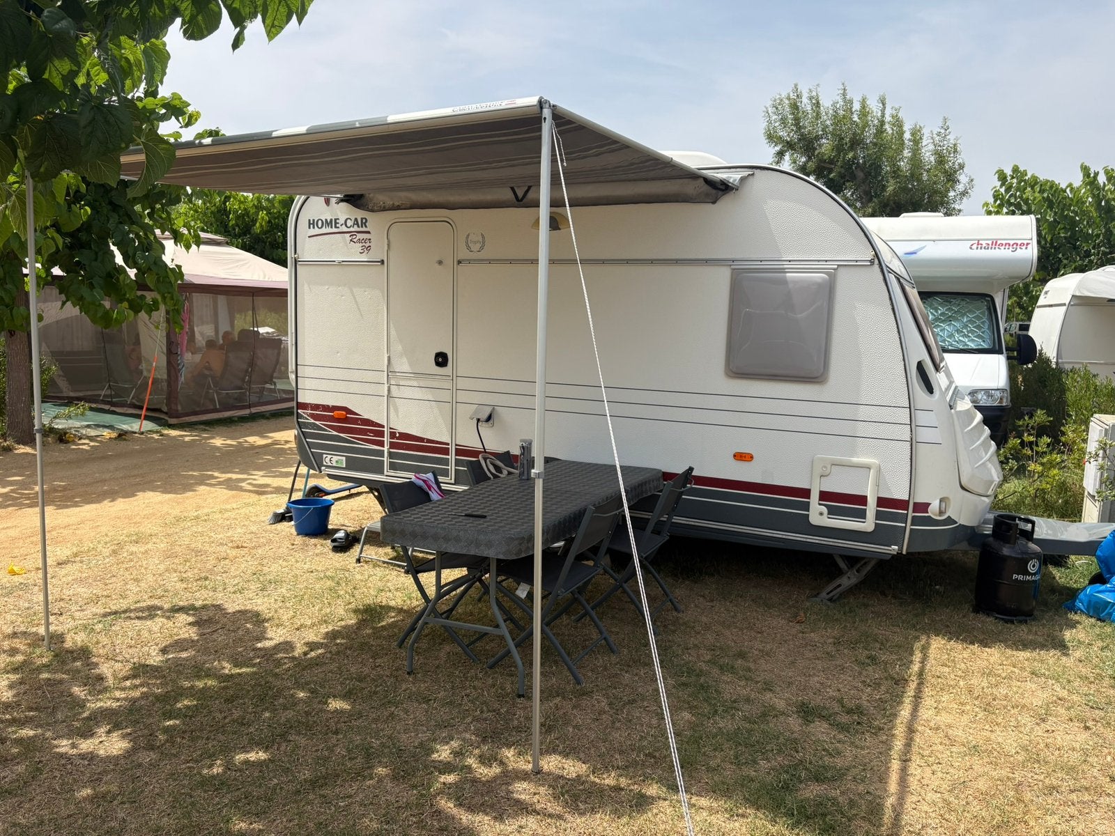 Caravane chateau 4personne, Caravanes & Camping, Caravanes, Jusqu'à 4, Jusqu'à 4 m, Particulier, 1000 - 1250 kg