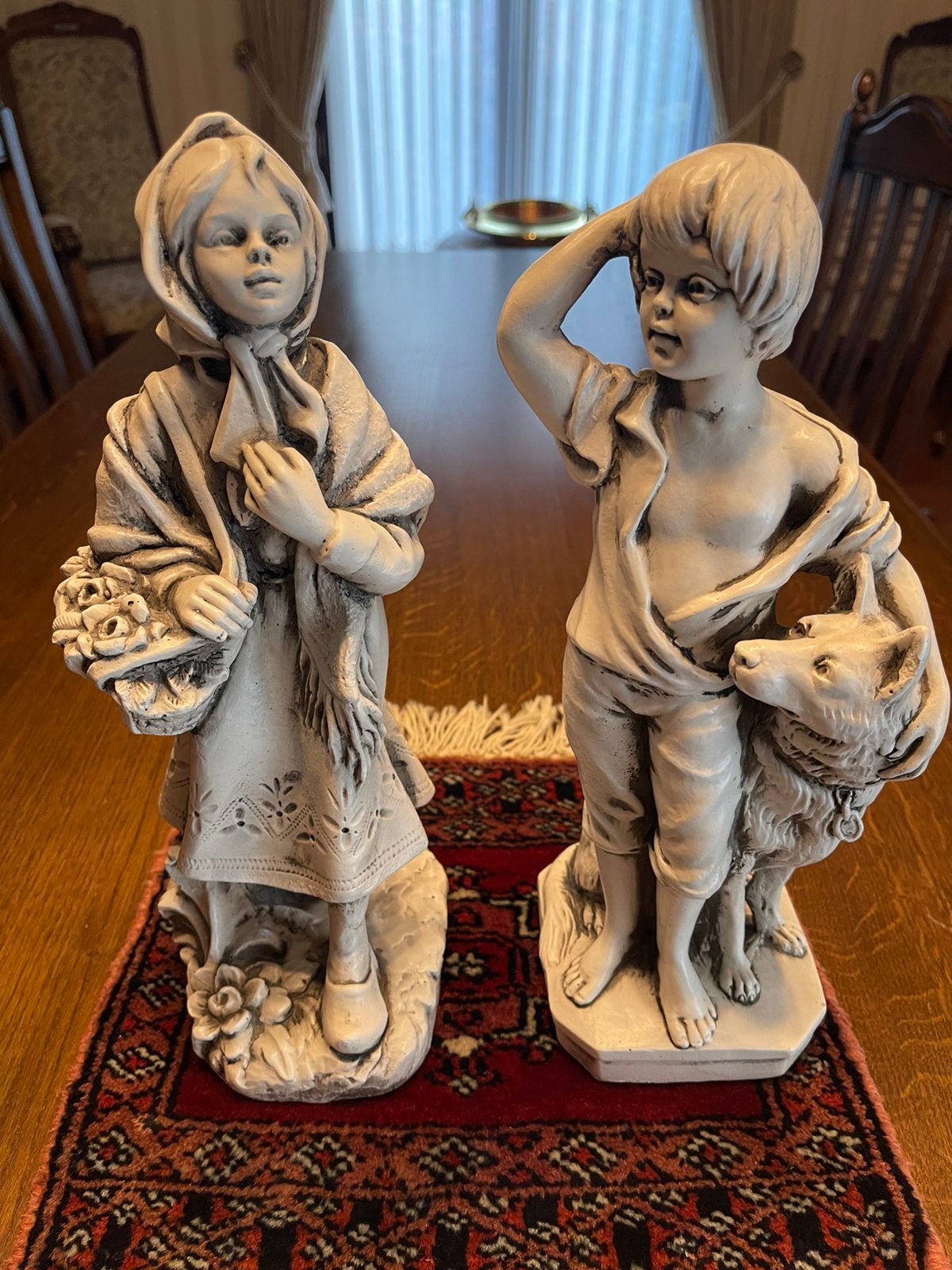 Figurines anciennes, Enlèvement
