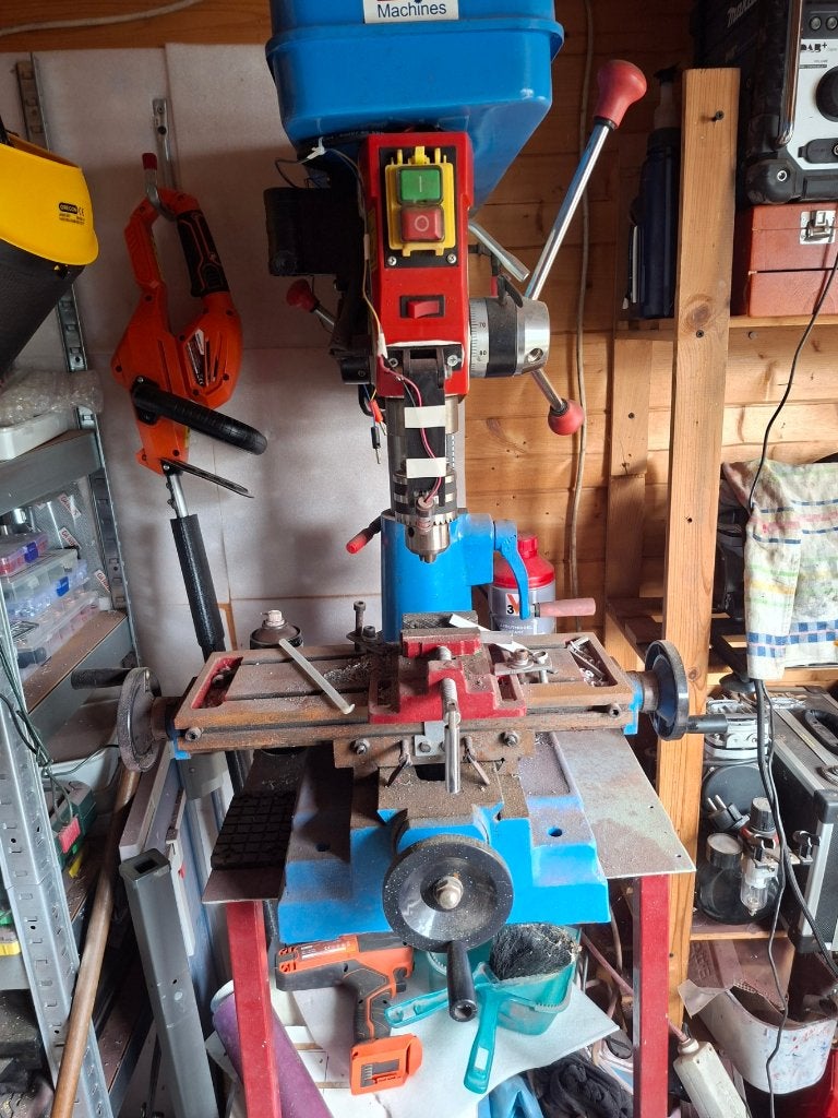 kolomboor&frees machine, Enlèvement, Utilisé, 400 à 600 watts, Foreuse sur colonne