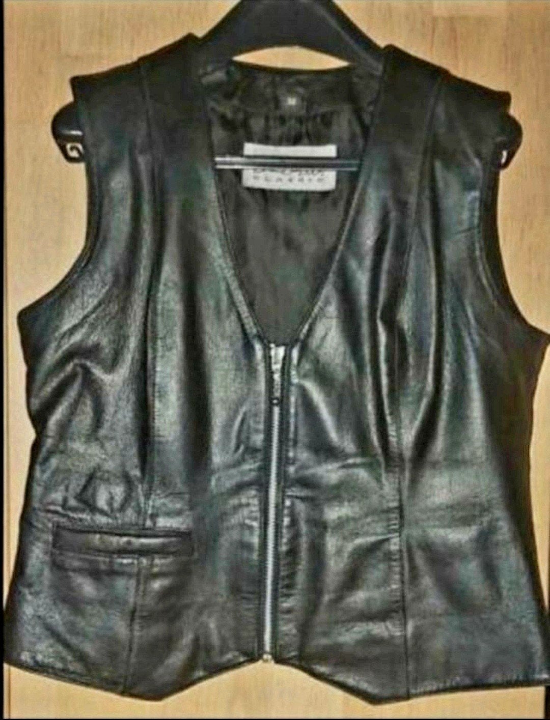 GILET MOTO NEUF EN CUIR EXTRA SOUPLE, Motos, Autres types, Neuf, avec ticket, AUTRE, Femmes