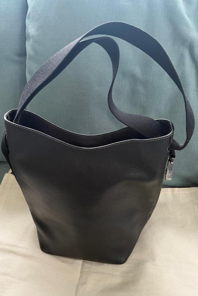 Delvaux 2, Enlèvement ou Envoi, Comme neuf, Noir