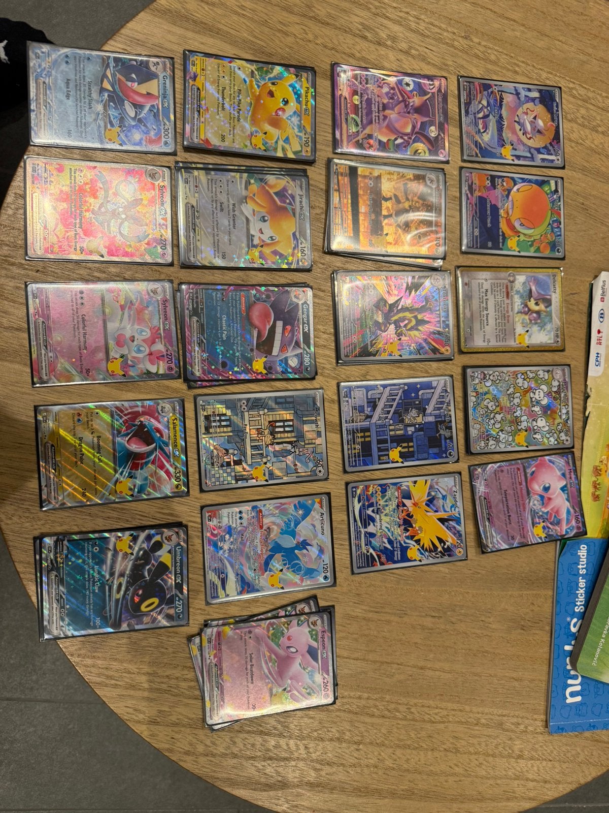 Pokemon 30th hits, Ophalen of Verzenden, Zo goed als nieuw