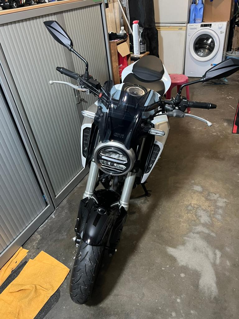 Honda cb125r uit 2018 met 2500 km!!, Motoren, Motoren | Honda, Particulier, Naked bike, 11 kW of minder, 1 cilinder, Handgeschakeld