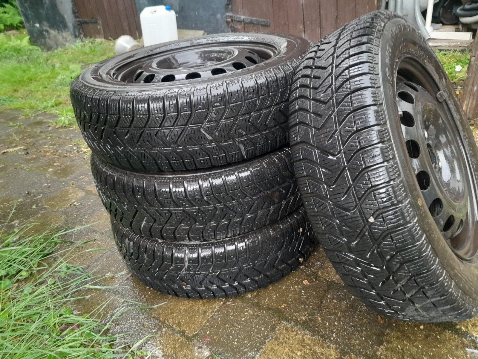 Volledige set autobanden + velg en gebalanceerd. 175/65 R14, Auto's, Overige Auto's, Particulier, Te koop