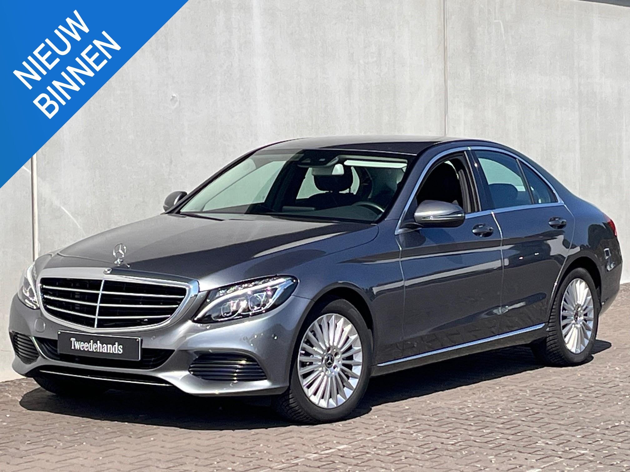 Mercedes-Benz C-Klasse Berline 180 Exclusive met Airmatic, Automaat, 4 deurs, 4 cilinders, 700 kg