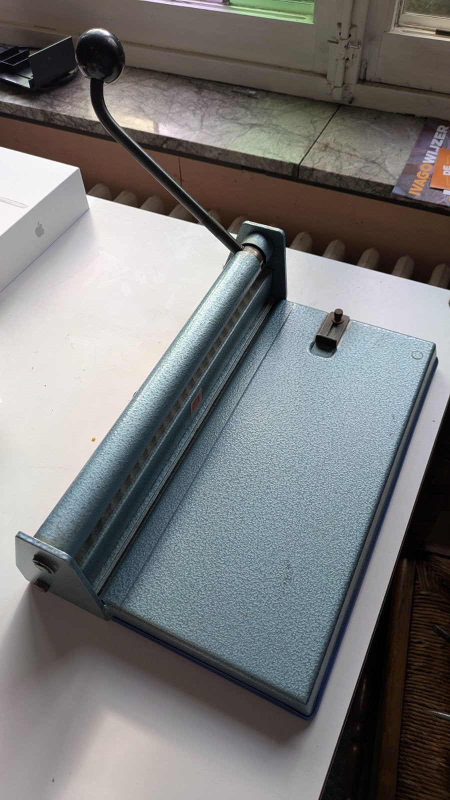 Vintage Van den Ende perforator – 23-gaats ponsmachine, Ophalen