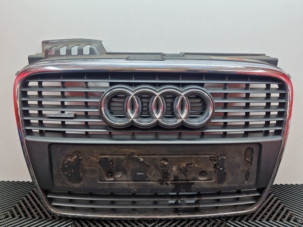 CALANDRE Audi A4 Avant (B7) (01-2004/06-2008) (|8E0853651Q|), Auto-Union-Straße  1,
85057  Ingolstadt, DE, Info@audi.de, Audi