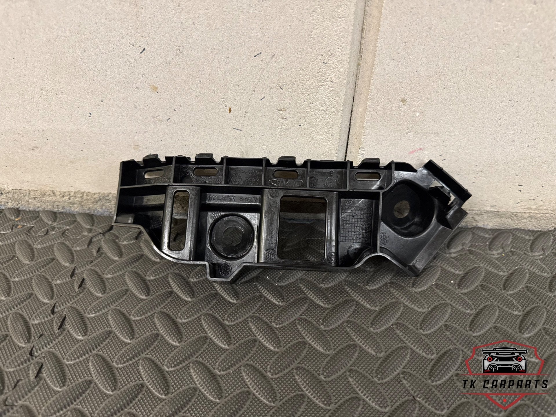 Nieuw Volkswagen Polo 2G bumper geleider LA, Volkswagen, Volkswagen AG, Nieuw, Vw@volkswagen.de