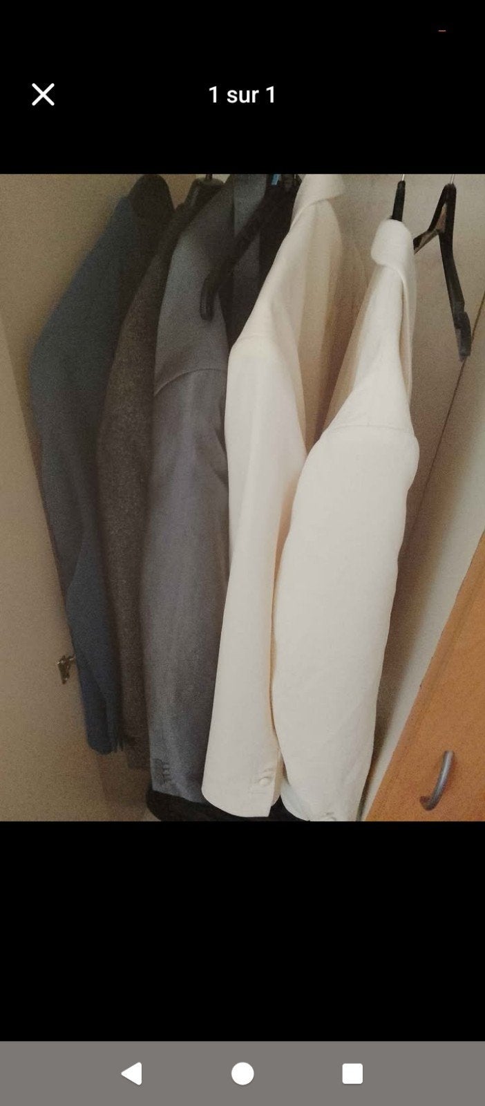 30€ par costume blanc smoking argenté