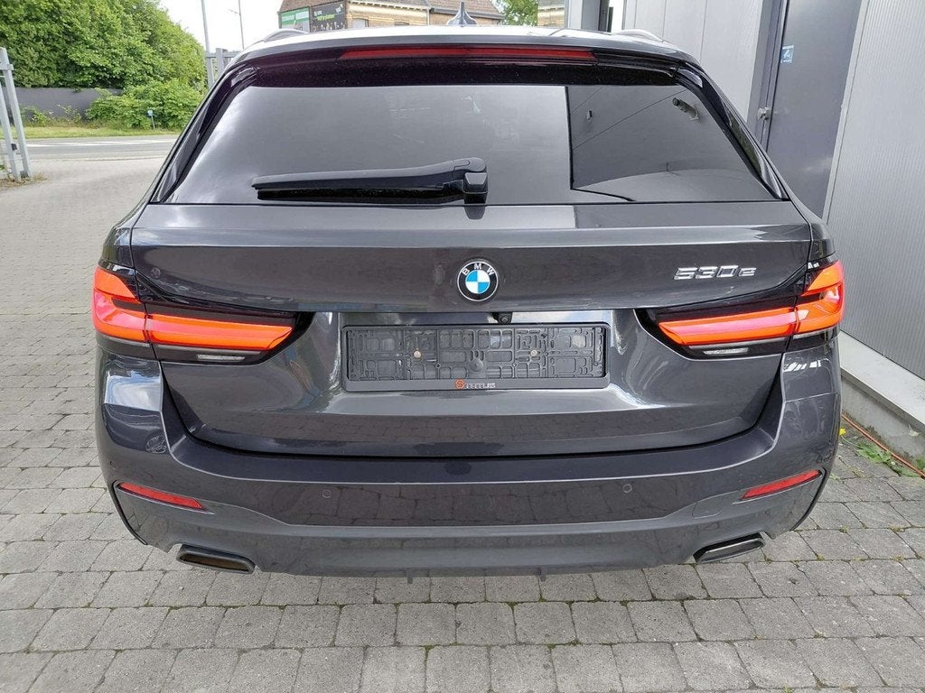 BMW 5 Serie 530 Touring 530e M-PACK. 1 EIG. FULL FULL OPTION, Autos, BMW, Cuir, Entreprise, 5 portes, 44 g/km