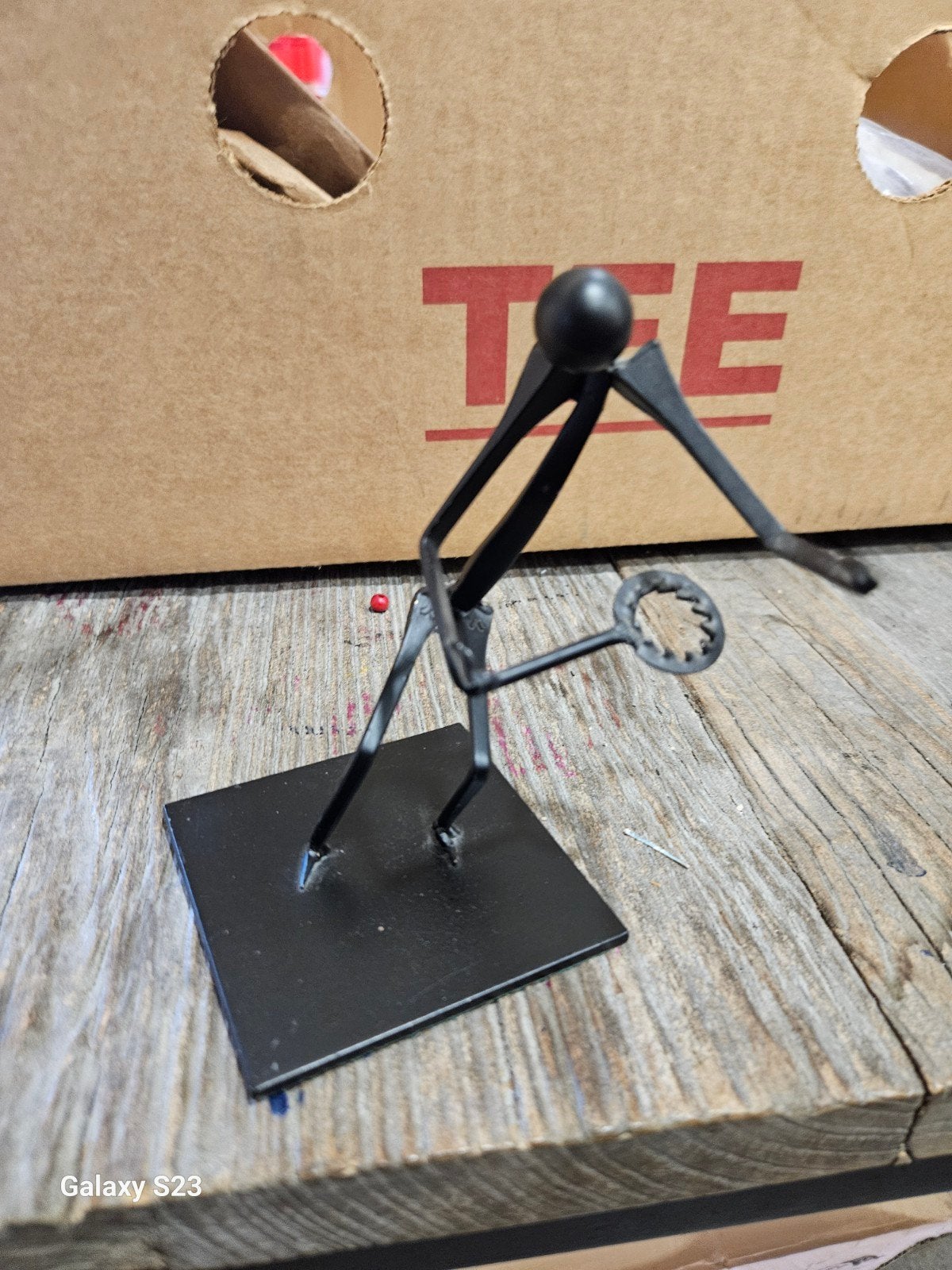 Figurine en métal brut style Stickman / Bonhomme écrou -, Noir, Enlèvement, Métal, Industriel