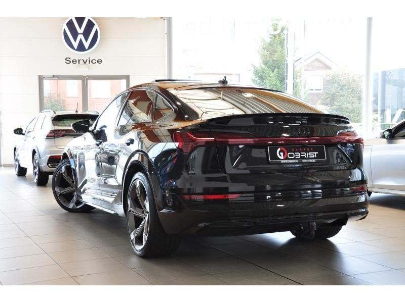 Audi e-tron Pano-Led-HUD-B&O-Removable hook-Black P.-Carplay, Automaat, Zwart, Parkeersensor, 5 deurs