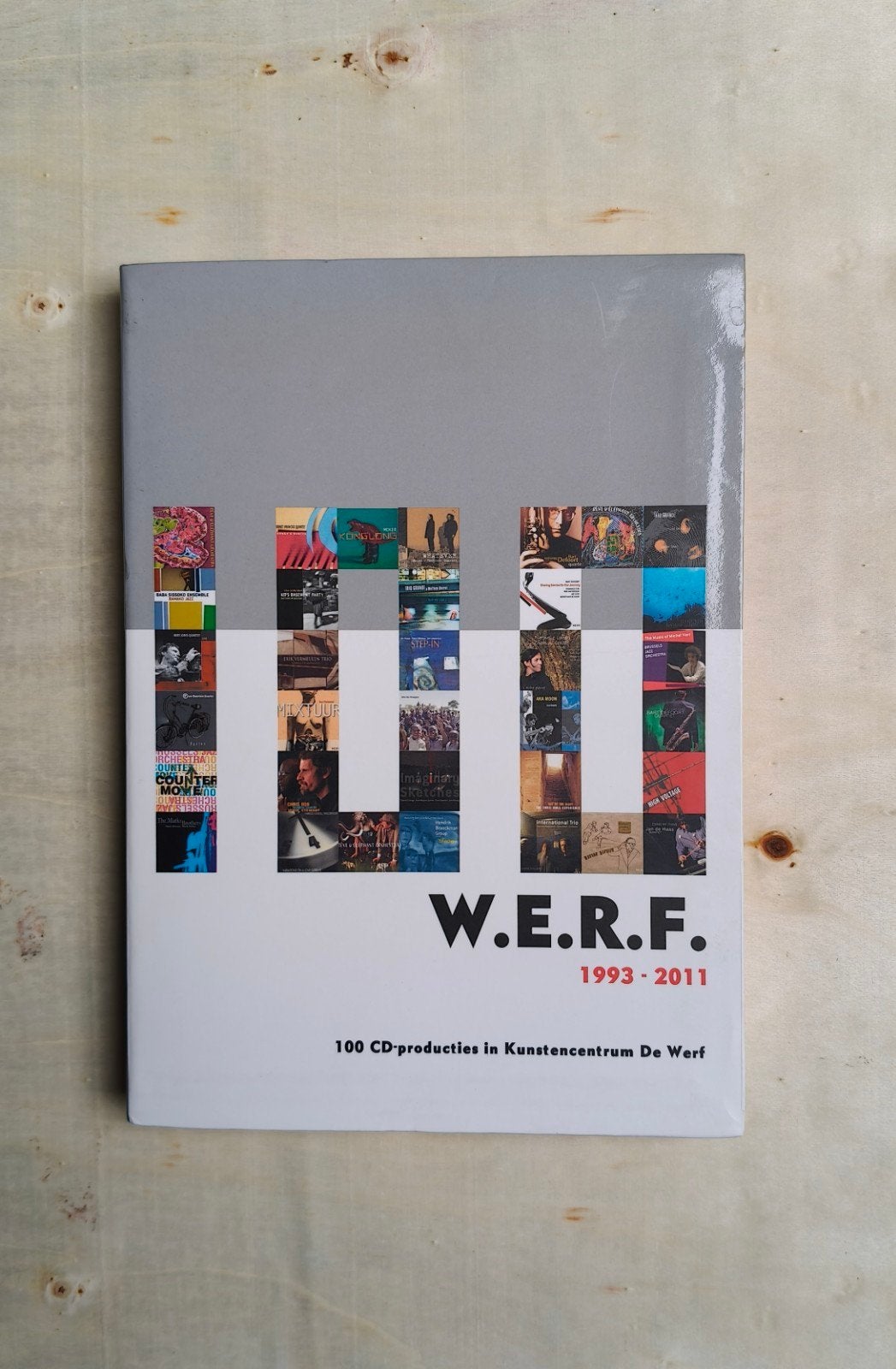 W.E.R.F. 1993 - 2011 boek: 100 CD-producties in Kunstencen, Ophalen of Verzenden