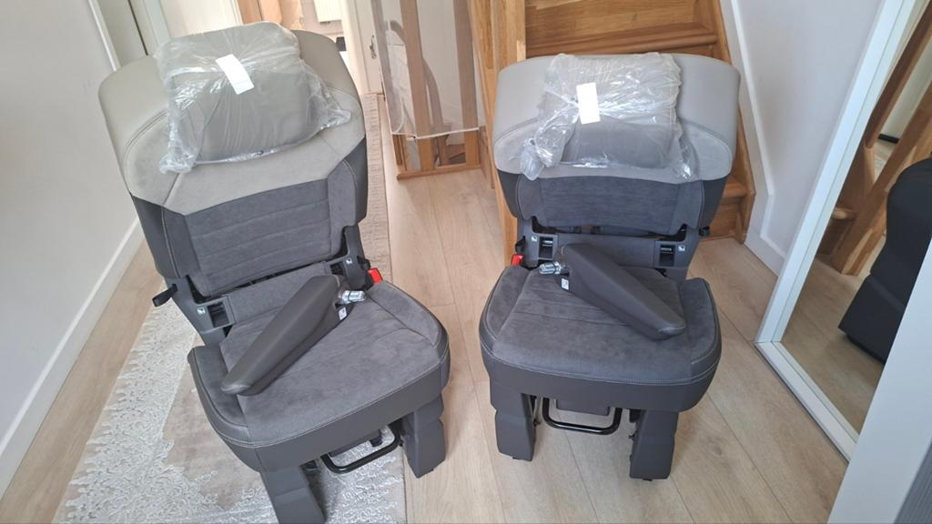 Siège volkswagen multivan t7 neufs, Auto-onderdelen, Interieur en Bekleding, Volkswagen