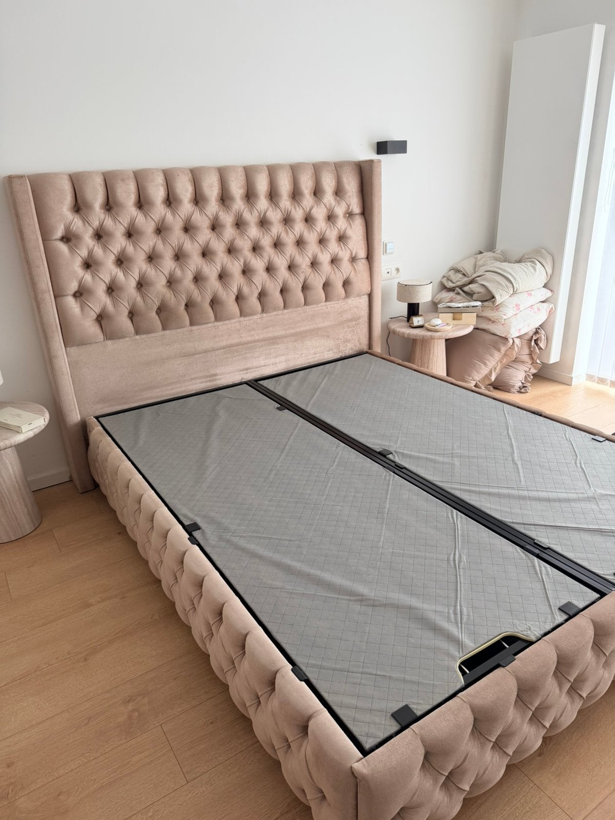 Mooi bed, Huis en Inrichting, Slaapkamer | Bedden, Ophalen, Gebruikt, Overige kleuren, Velvet