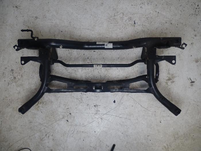 Subframe van een Volkswagen Golf, Auto-onderdelen, Gebruikt, -, Volkswagen, -