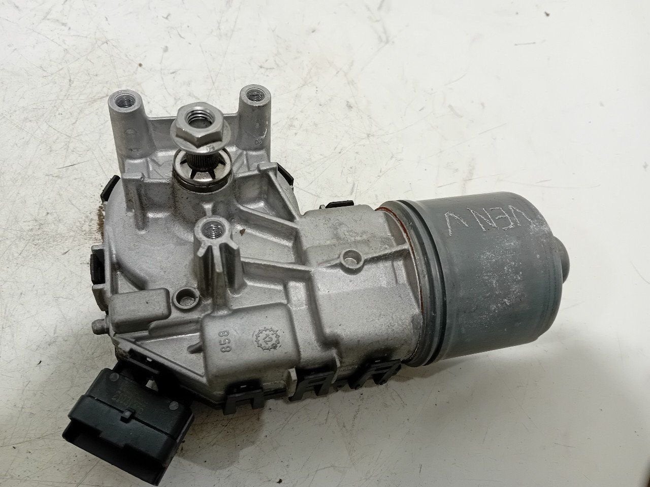Ruitenwissermotor voor Peugeot Partner, Onderdelen@venauto.nl, Van der Ven Autorecycling B.V., Gebruikt, Ettenseweg 76, 4706 PB Roosendaal, The Netherlands