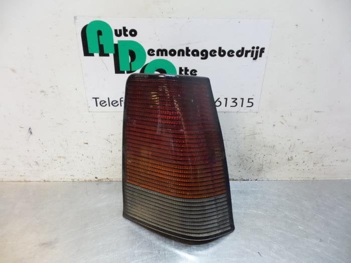 Feu arrière droit d'un Opel Kadett (Kadett E 84-), Autos : Pièces & Accessoires, -, 3 mois de garantie, Utilisé, -
