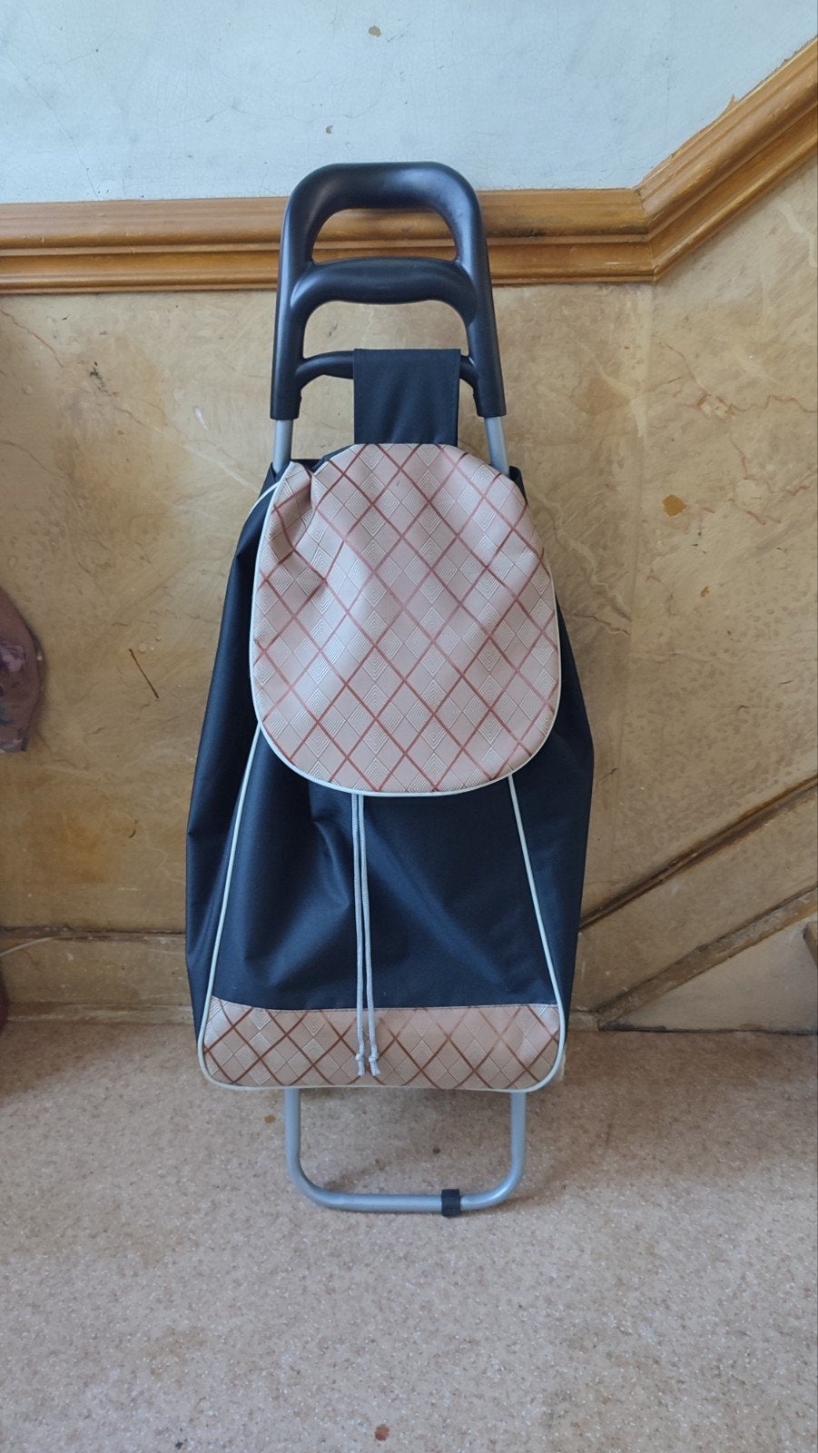 caddie chariot de courses, 30 cm of meer, Zwart, Minder dan 40 cm, Zo goed als nieuw