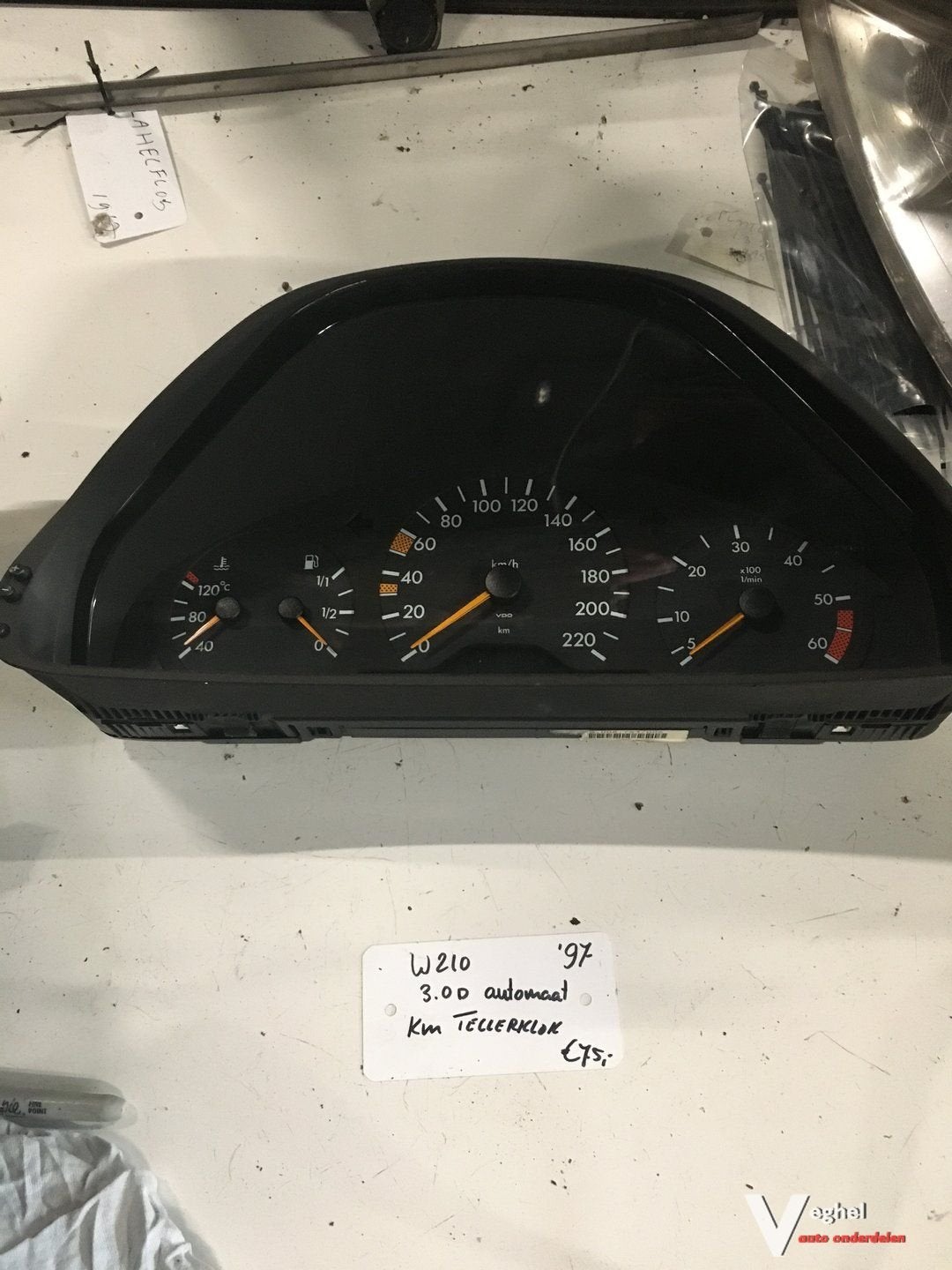 Mercedes W210 1997  Km Tellerklok 3.0 diesel automaat, Gebruikt, -, -, Ophalen of Verzenden