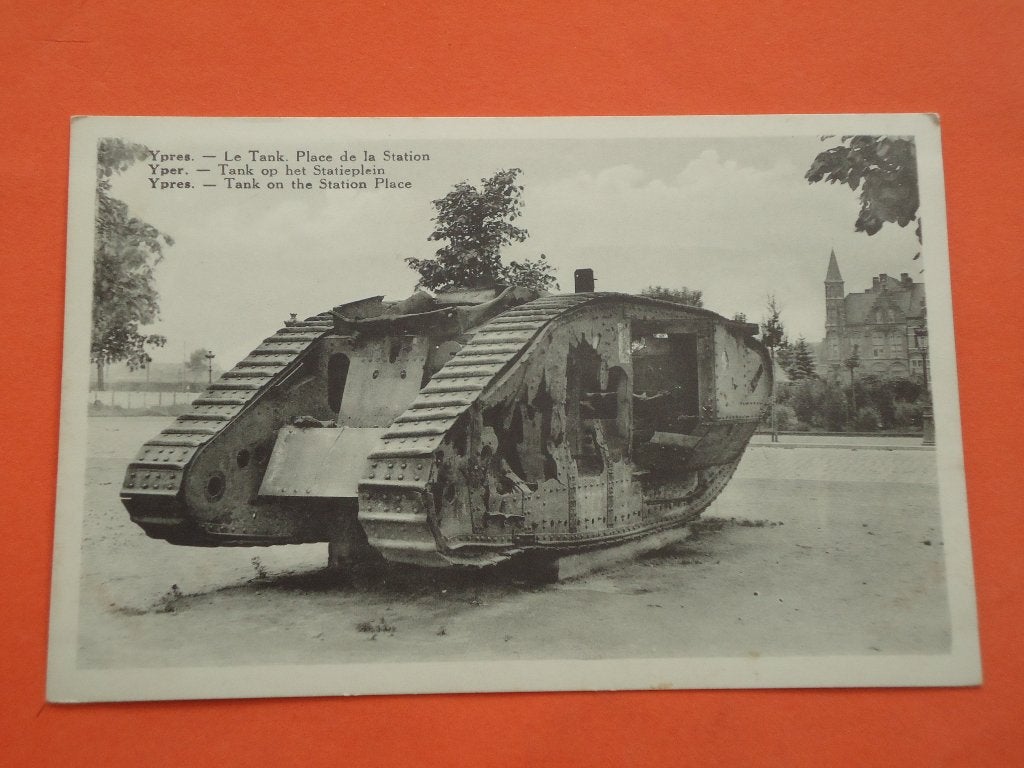 Oorlog 1914 - 1918 Ypres De Tank op het statieplein, Ophalen of Verzenden, 1920 tot 1940, Ongelopen, West-Vlaanderen