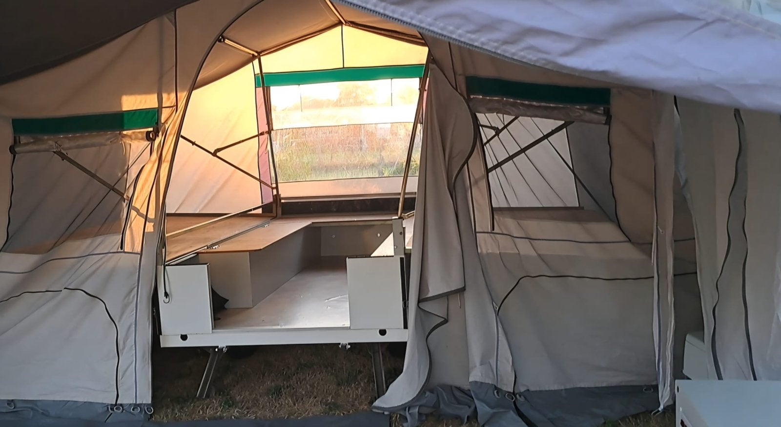 Gratis ALEEN DE TENT VAN VOUWWAGEN EUROPACAMPER, Caravans en Kamperen, Ophalen, Gebruikt