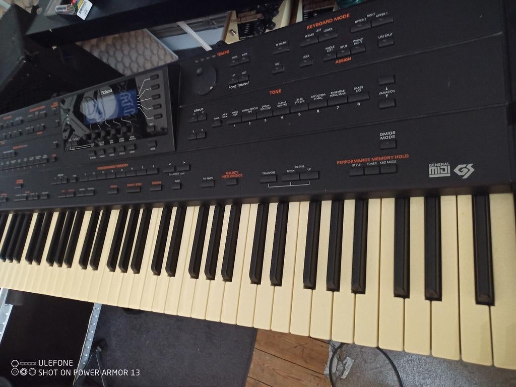 Roland g800, Muziek en Instrumenten, Keyboards, Ophalen, Roland