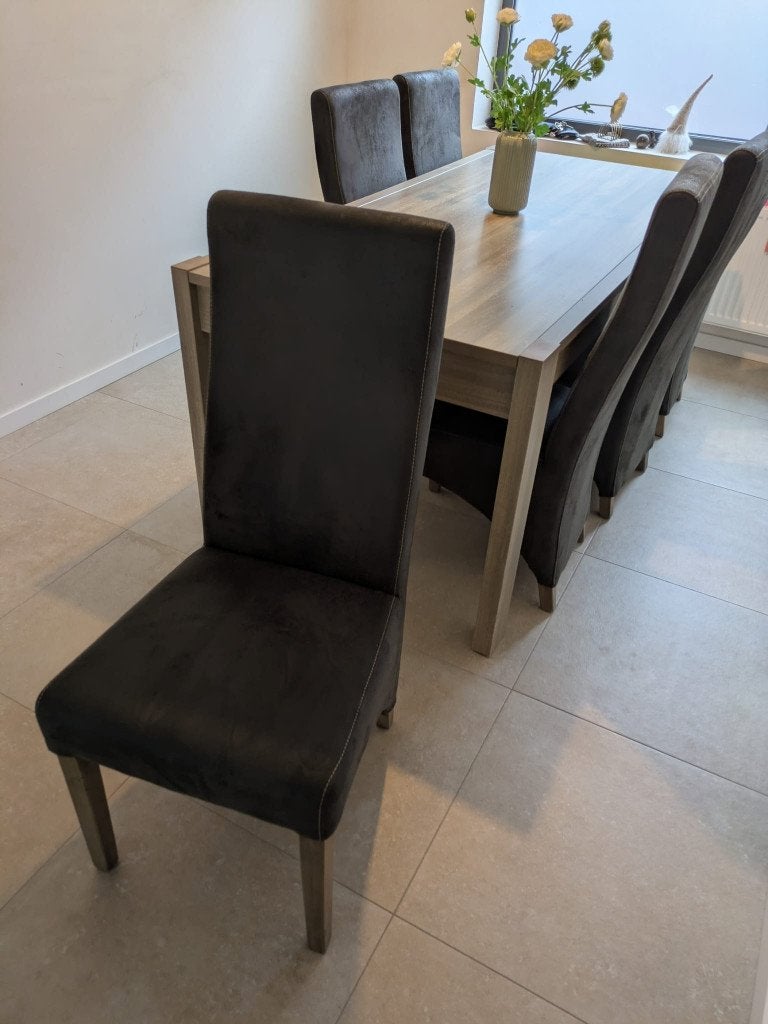 Bruine keukenstoelen (6 stuks, 25 euro per stuk), Ophalen, Hout, Bruin, Zo goed als nieuw