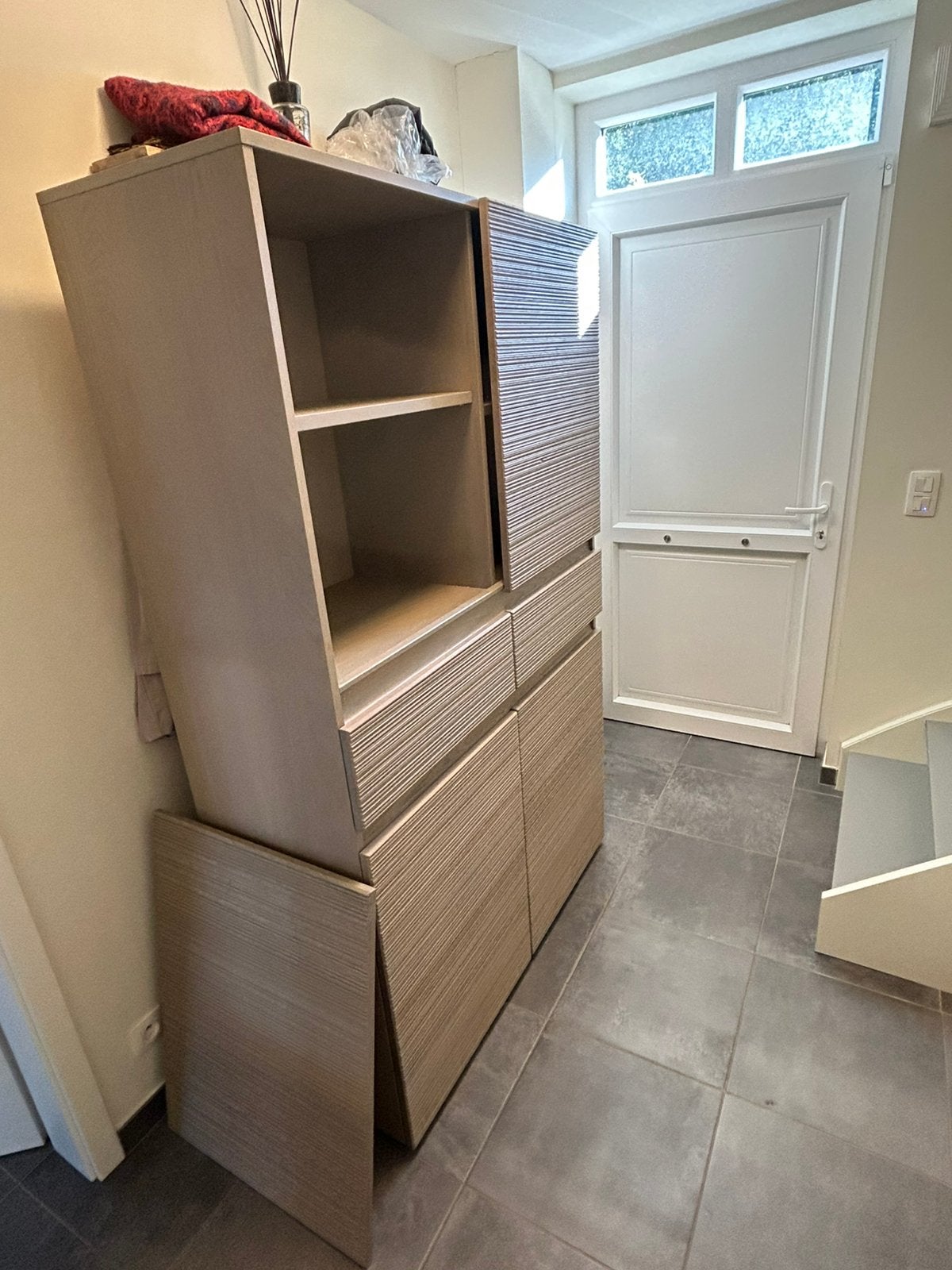 Armoire à donner, 25 à 50 cm, 100 à 150 cm, Enlèvement, Utilisé