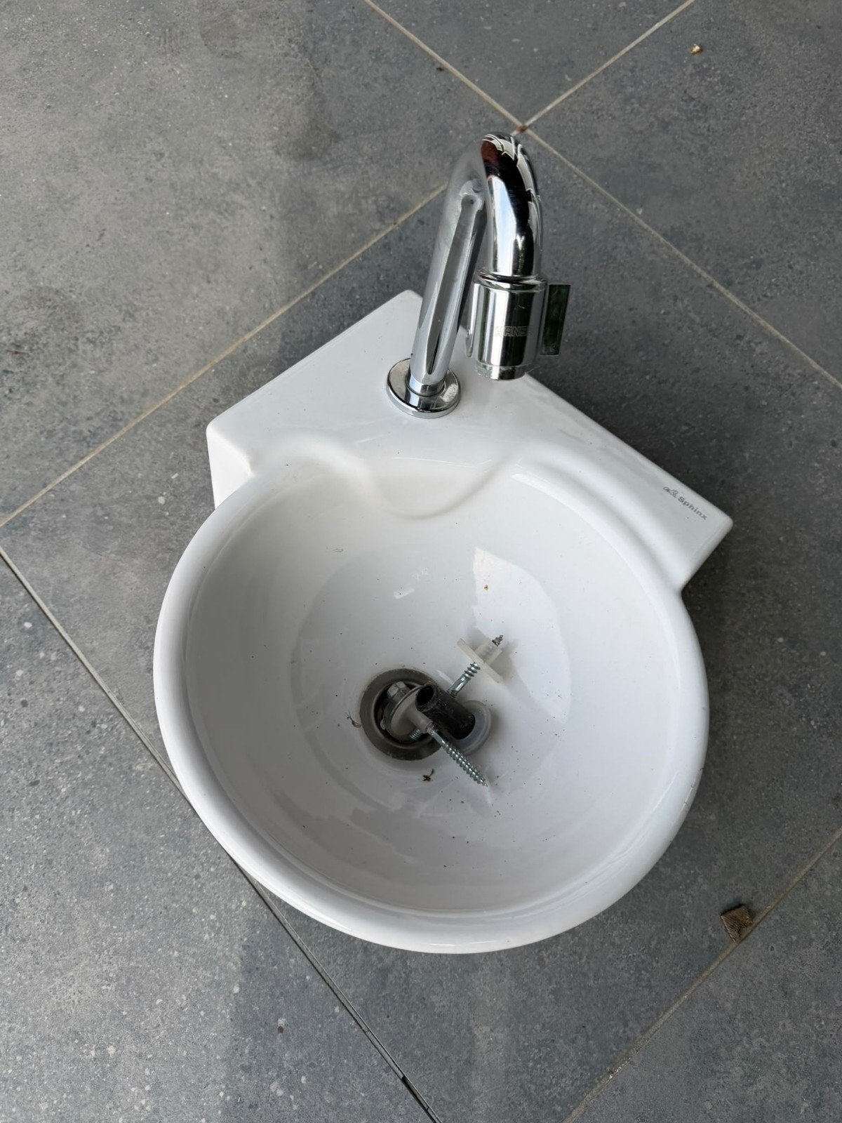 petit lavabo AUSSI BON QUE NEW HANSA, Enlèvement ou Envoi