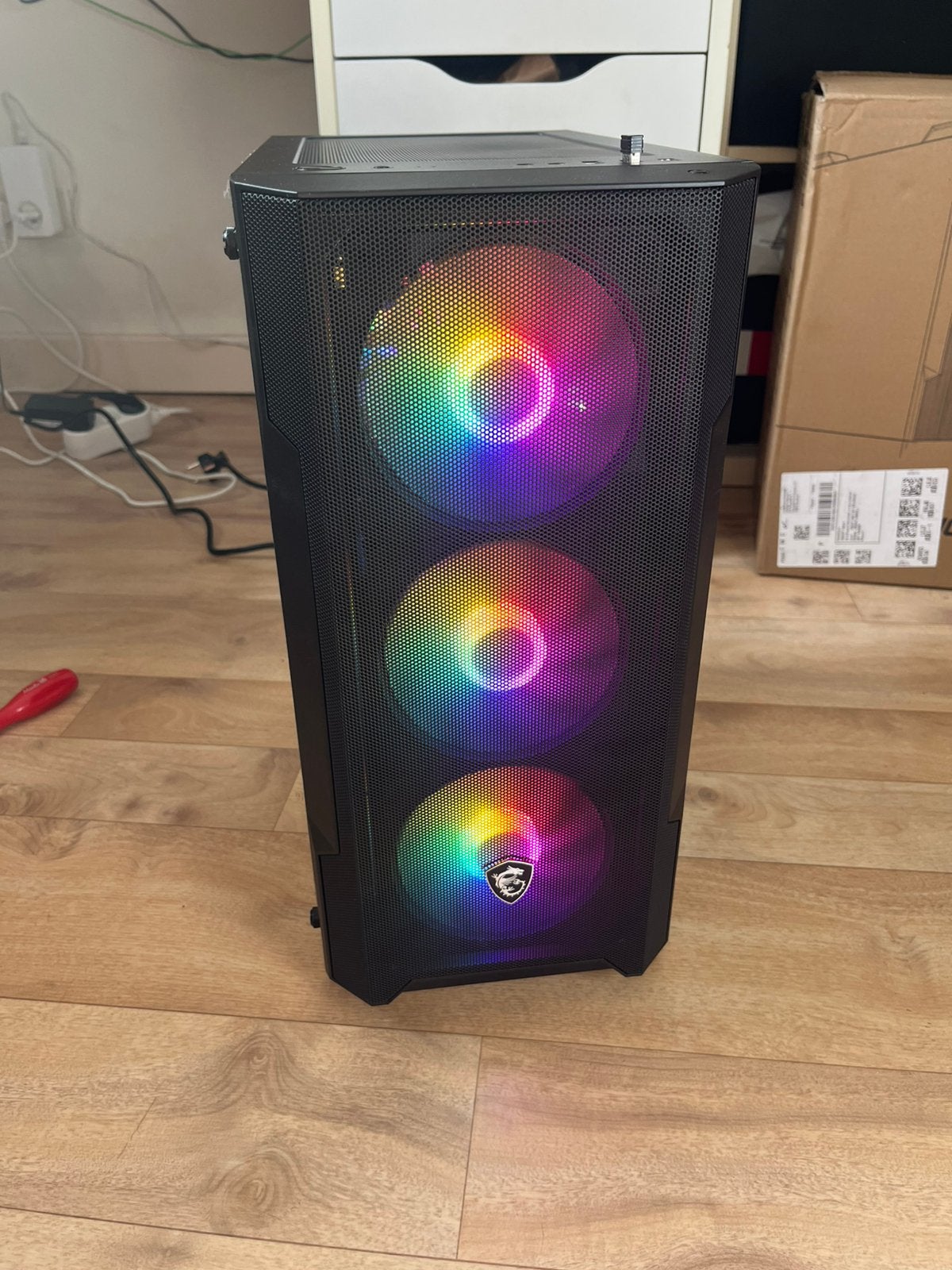 pc rgb R5, RX5600xt, 2T, 16Gram, Neuf, 32 GB, Avec carte vidéo, 4 Ghz ou plus