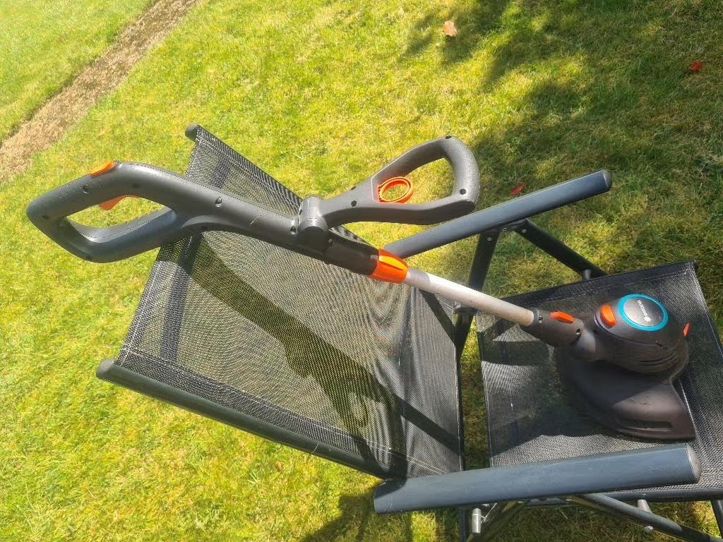 GARDENA ComfortCut Accu Grastrimmer - 18V, Ophalen, Zo goed als nieuw, Accu