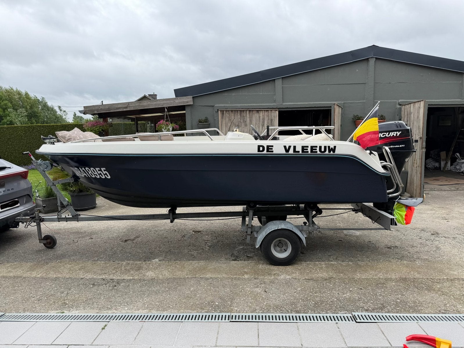 Sloep 30 PK, Watersport en Boten, Ophalen, Zo goed als nieuw