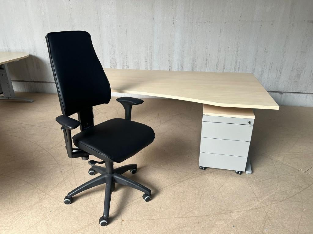 Wing Bureau TDS 180x100/80cm  Hoogte Instelbaar  Ahorn Blad, Ophalen, In hoogte verstelbaar, Zo goed als nieuw, Grijs