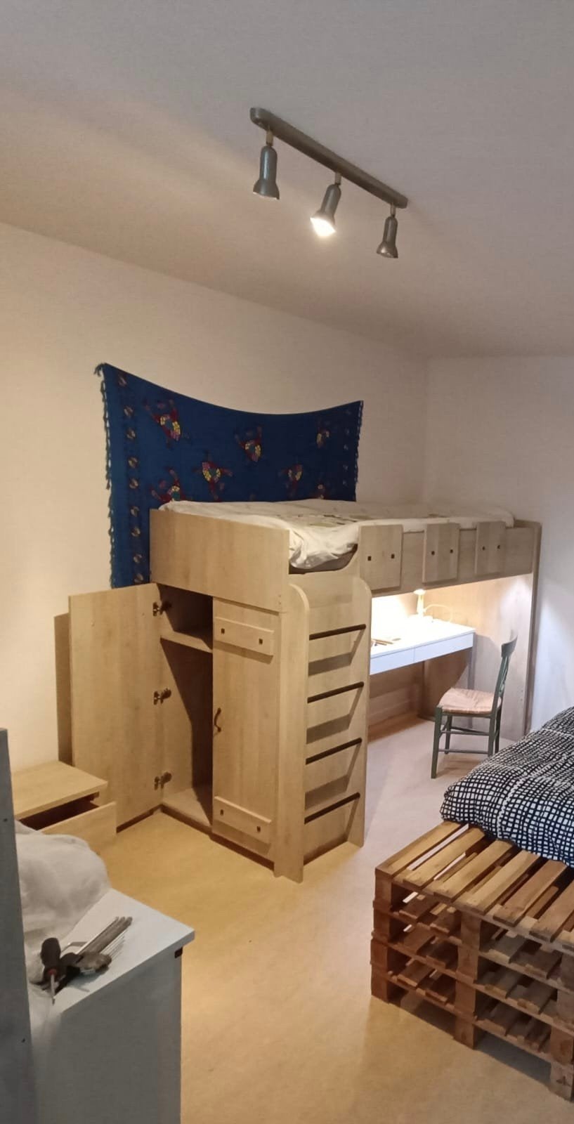 hoogslaper met trap en kast, Ophalen