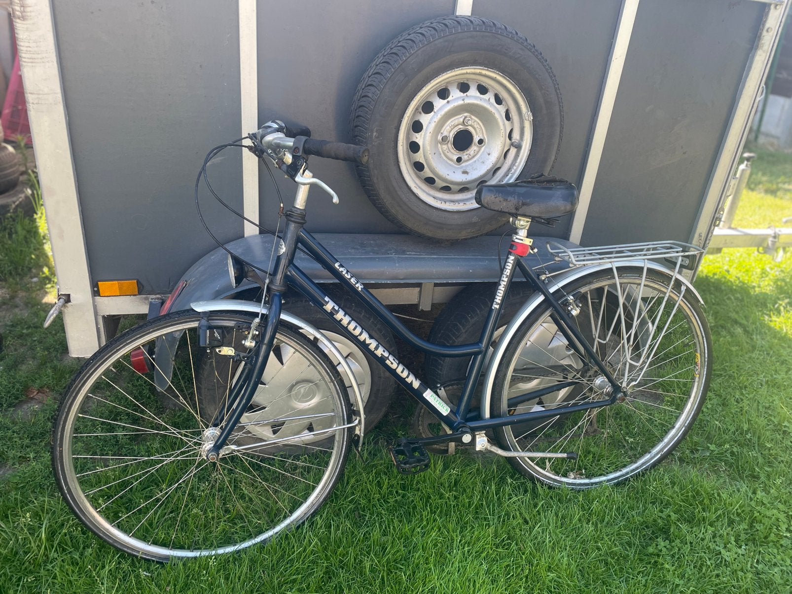 Thompson fiets (studentenfiets), Enlèvement, Comme neuf