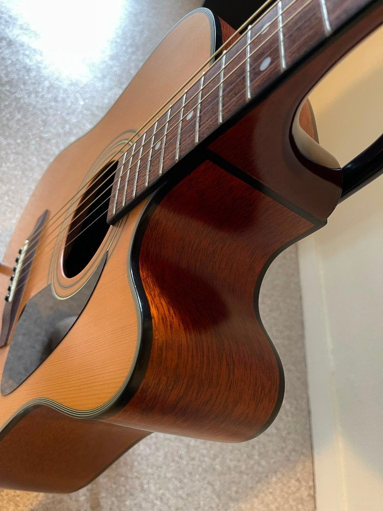 Dreadnought taille El. Fender DG 10 CE, Enlèvement ou Envoi, Utilisé, Guitare Western ou Guitare Folk, Avec capteur (piezo)