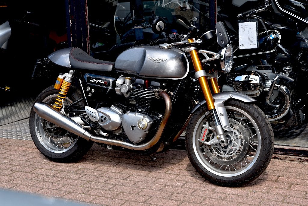 TRIUMPH THRUXTON R ***MOTOVERTE.BE***, Motoren, Motoren | Triumph, Bedrijf, Naked bike, 2 cilinders, Handvatverwarming, Occasion