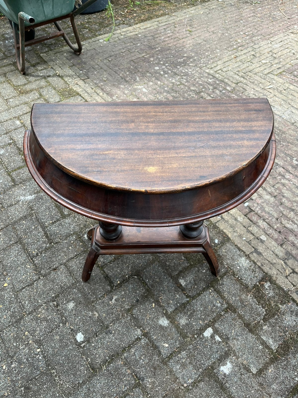 Antiek mahoniehouten demi-lune tafeltje, Huis en Inrichting, Tafels | Salontafels, Ophalen, Zo goed als nieuw