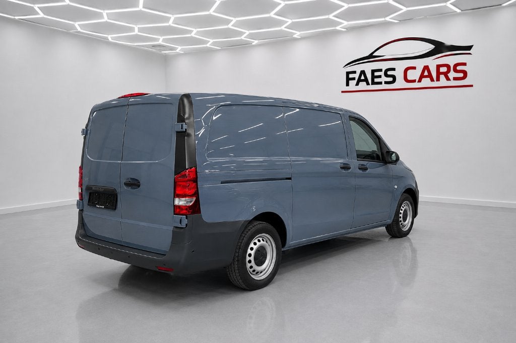Mercedes Vito 110 CDI lengte 2, Auto's, Mercedes-Benz, Stof, 4 cilinders, 2000 kg, Grijs