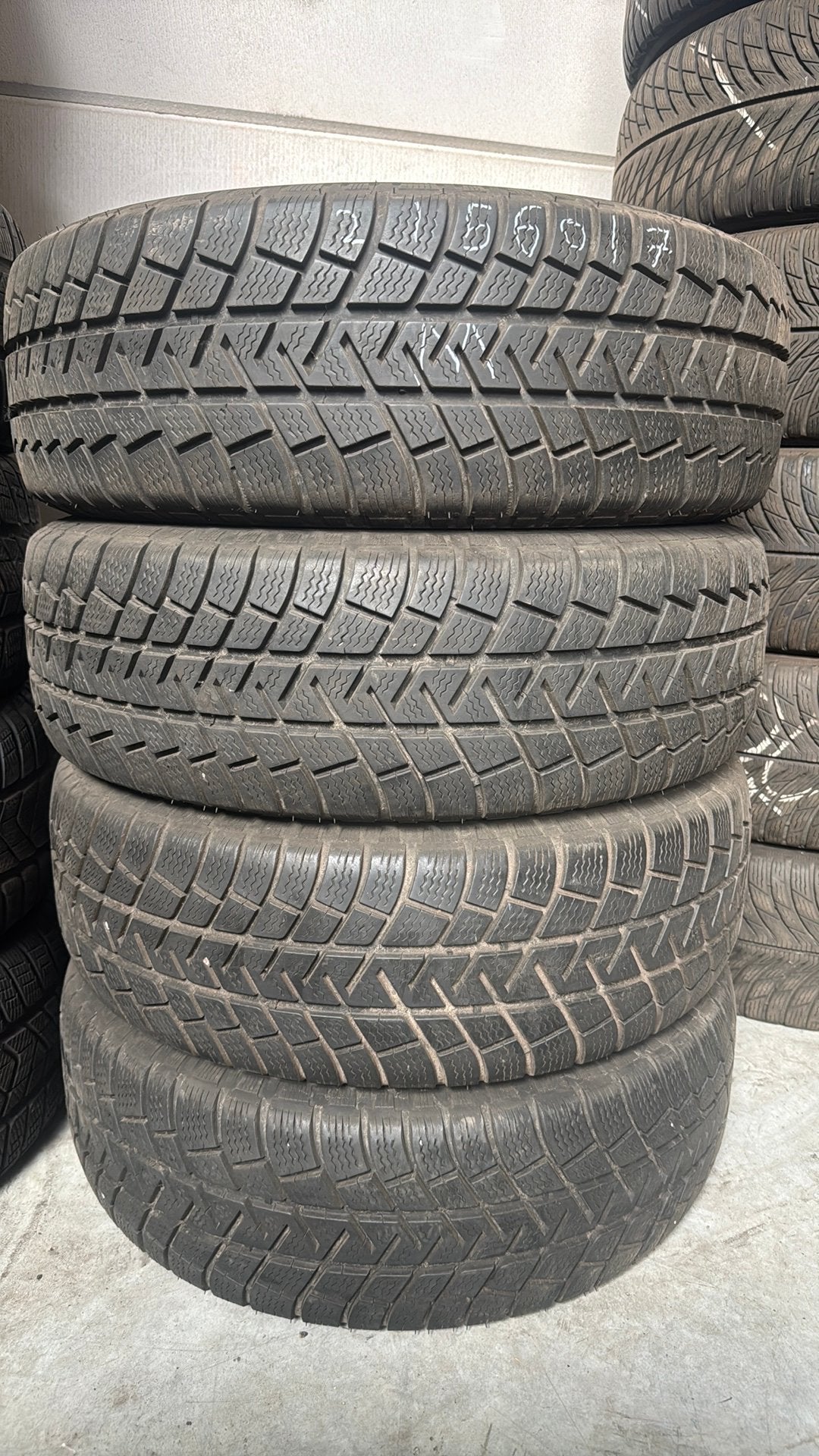 2156017 215/60/17 215/60R17 winterbanden merk Michelin, Ophalen