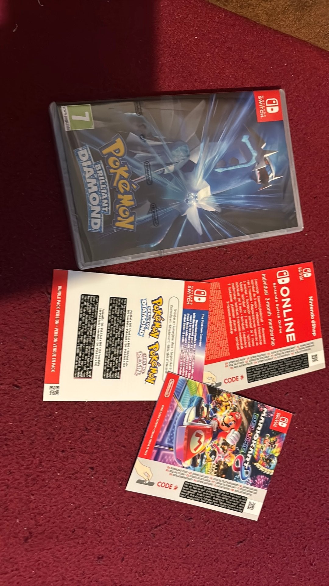 Pokémon nitendo switch spel + downloadcodes 2x100 poké balls, Games en Spelcomputers, Ophalen, Met games, Nieuw, Zonder controller