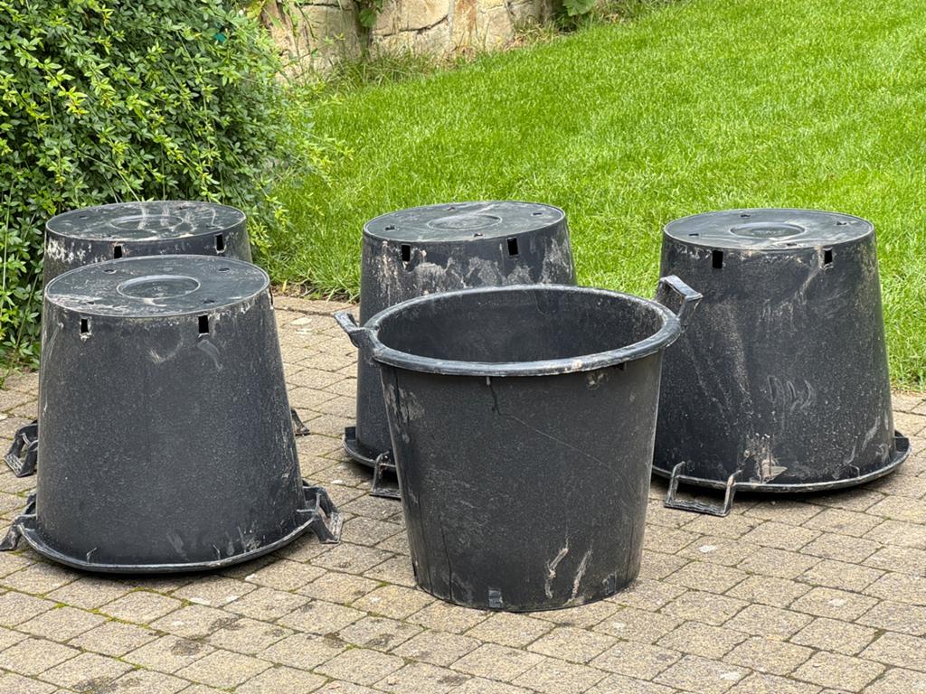 5 plastic bloempotten van 35 liter, Enlèvement